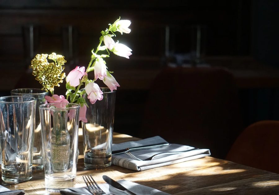 Lockeland Table